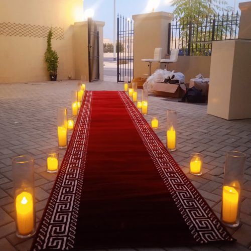 red-carpet-with-candles-decoration-rental-500x500 red-carpet-with-candles-decoration-rental-500x500